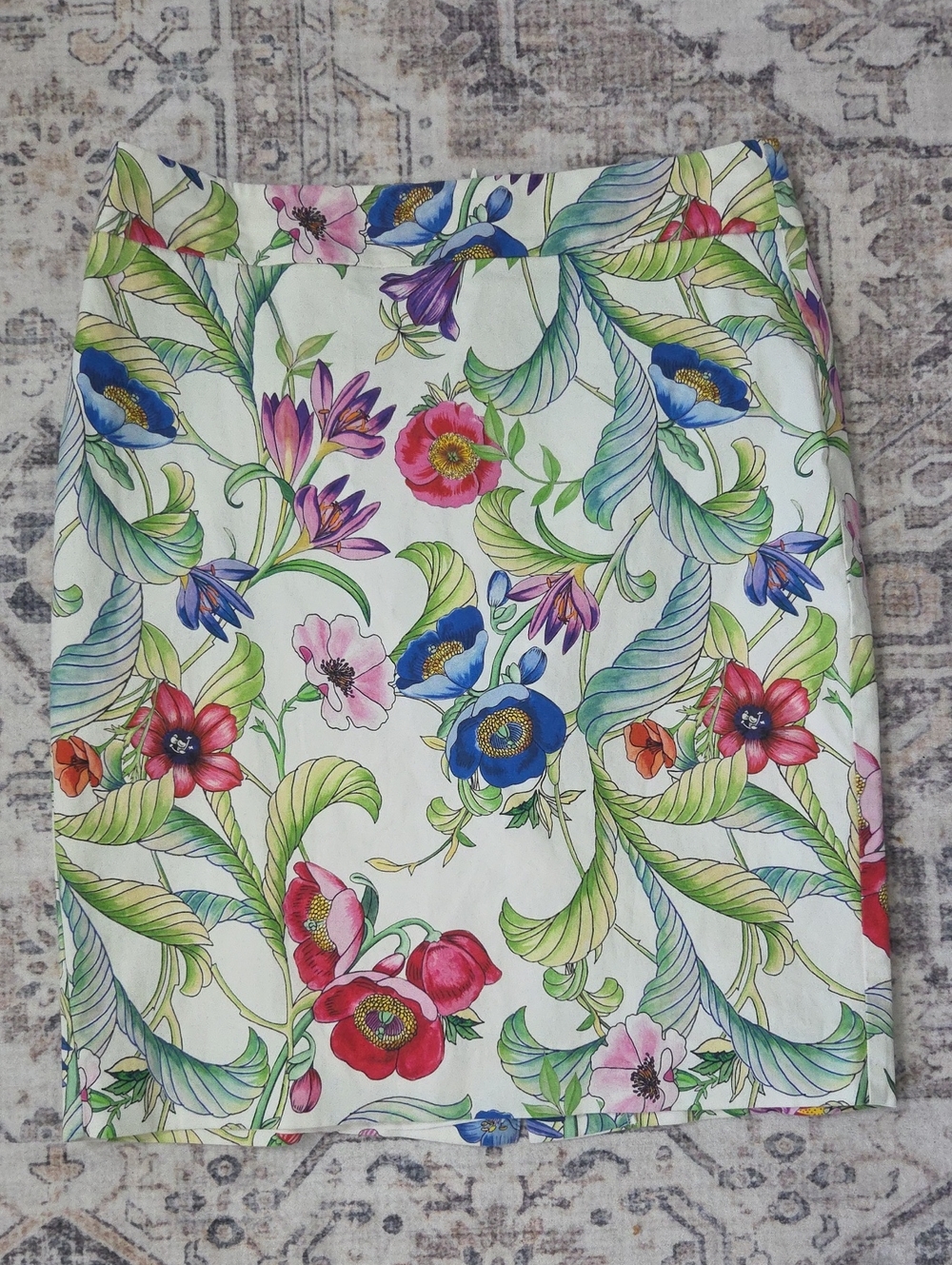 Ann Taylor Factory White Floral Pencil Skirt with Multicolor Blooms